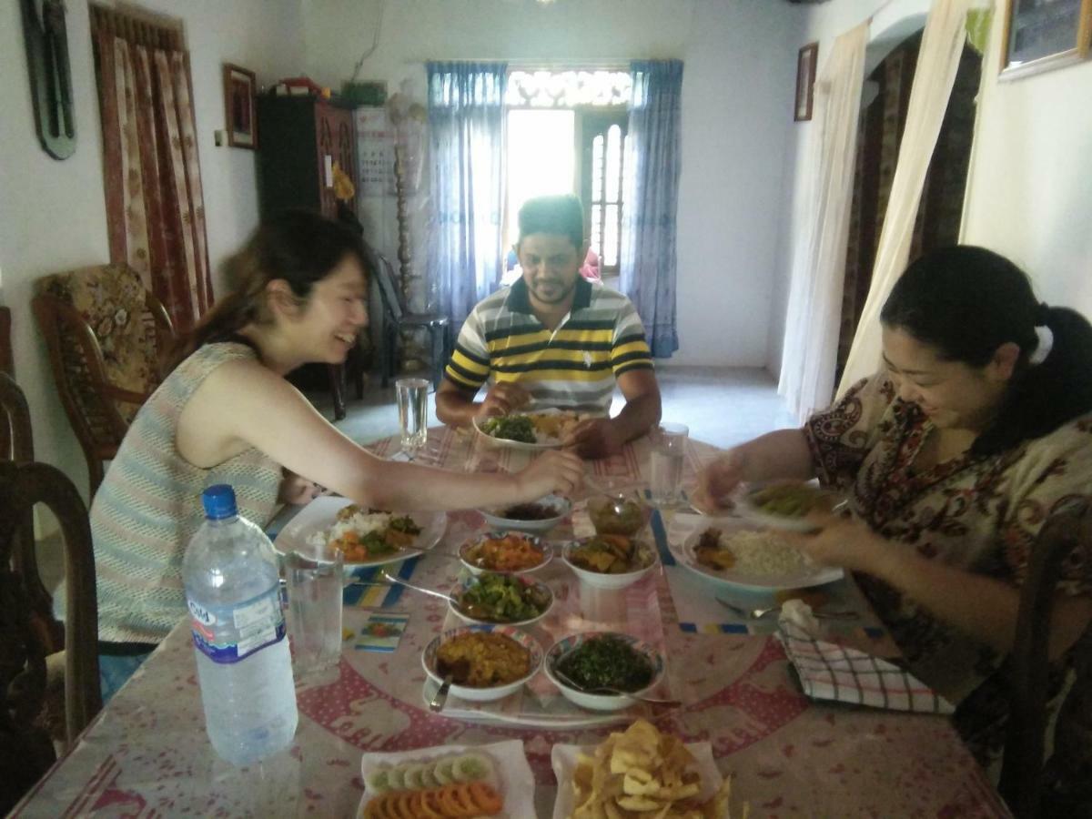 סיגירייה Amaya River Side Homestay מראה חיצוני תמונה